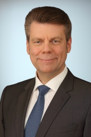Herr Jörg G. Anton